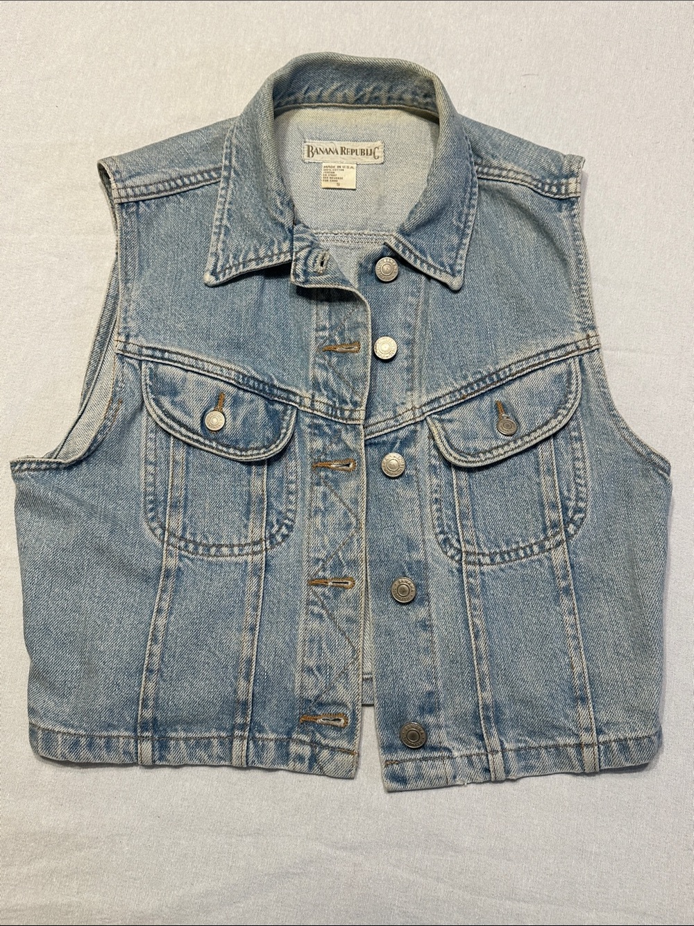 Banana Republic Vintage Light Wash Denim Vest 🔥🔥🔥